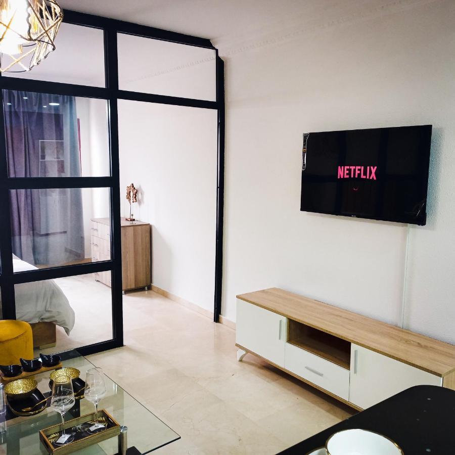 Nouveau Appartement Au Plein Centre Ville En Face Hilton Танжер Экстерьер фото